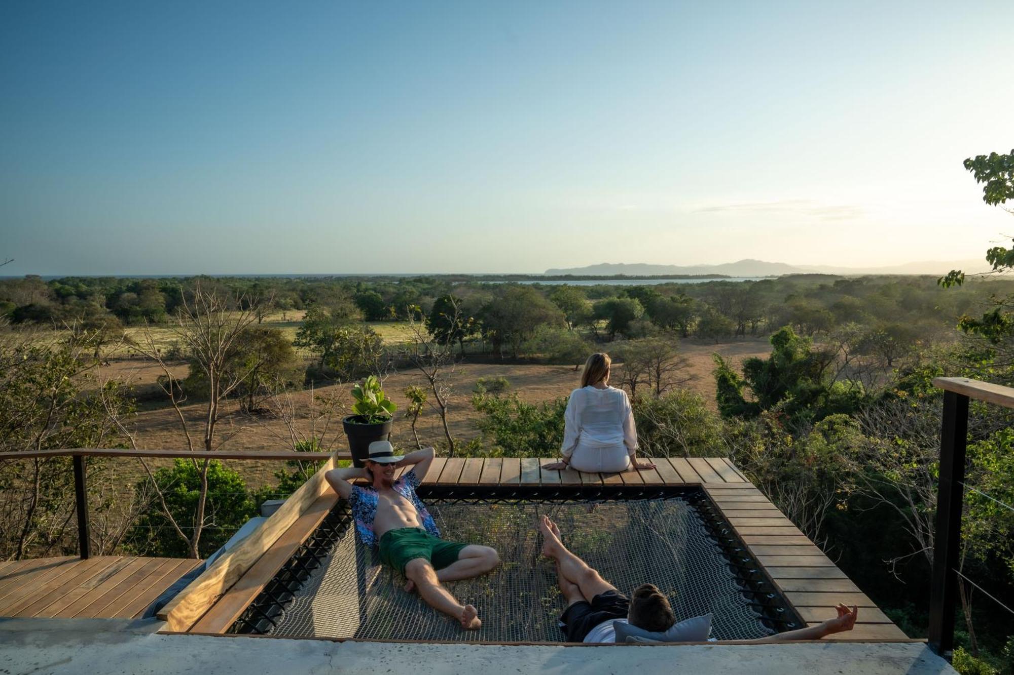 فندق Alaya Yoga & Surf & Retreat بلايا فيناو الغرفة الصورة